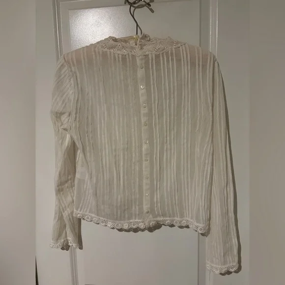 Doen Octavia Top in Salt - Picture 3 of 7